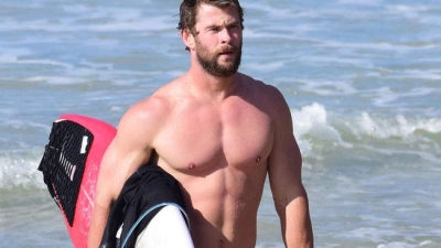 Deze krankzinnige Chris Hemsworth workout laat je kruipen als een hoopje ellende