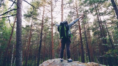 Rucking verbrandt twee keer zo veel als gewoon wandelen